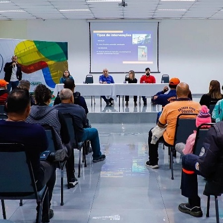 Audiência Pública de Apresentação do Plano Municipal de Redução de Riscos Audiência Pública de Apresentação do Plano Municipal de Redução de Riscos