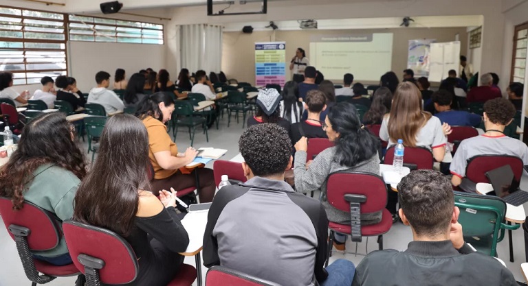 Estudantes de Osasco participam das Oficinas Participativas do Plano Plurianual Notícia sobre a participação dos estudantes de Osasco nas Oficinas Participativas do Plano Plurianual, publicada no dia 09/06/2025